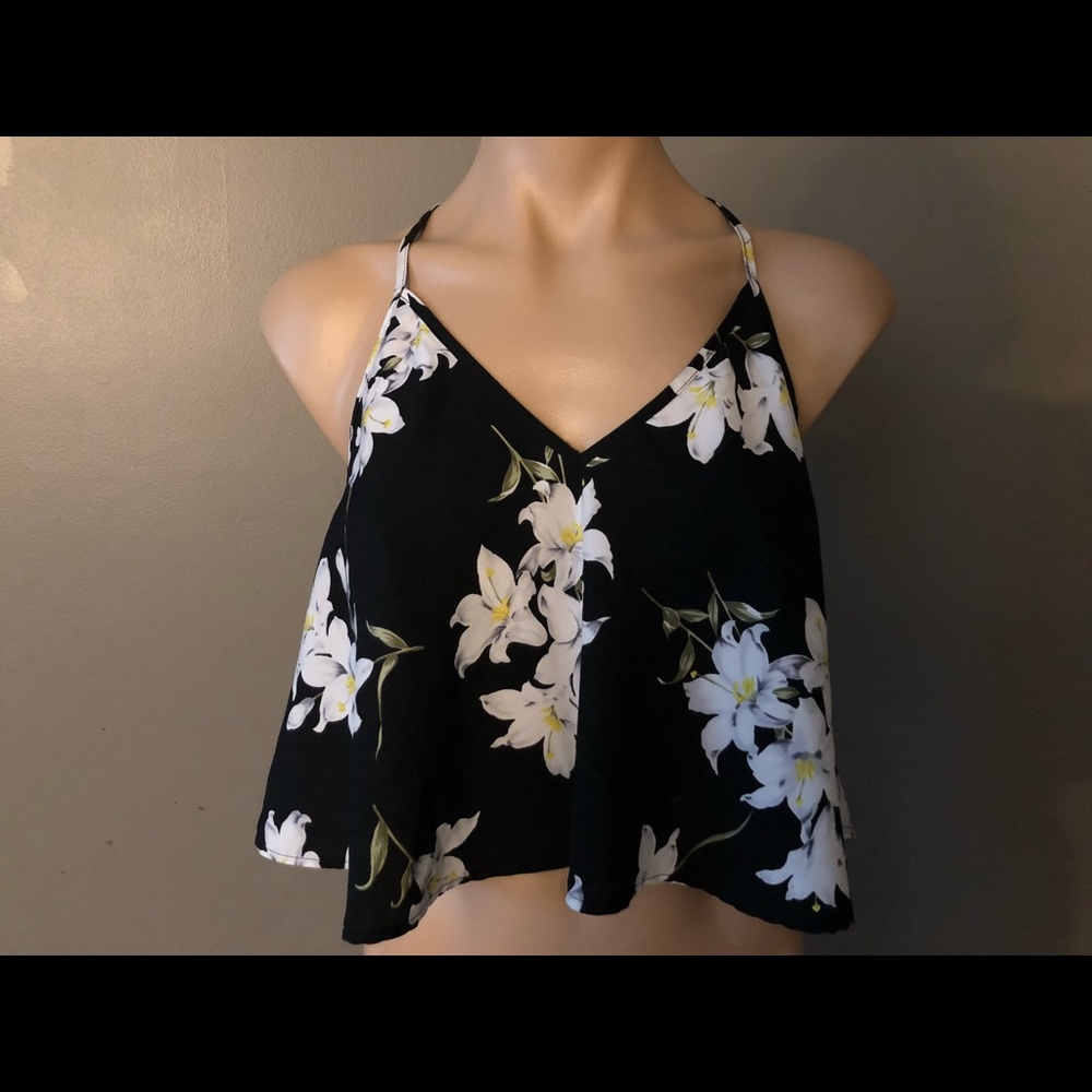 Forever 21 Floral Crop W Sexy Back